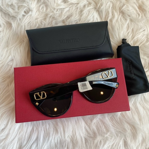 Valentino cat eye sunglasses - Picture 2 of 11